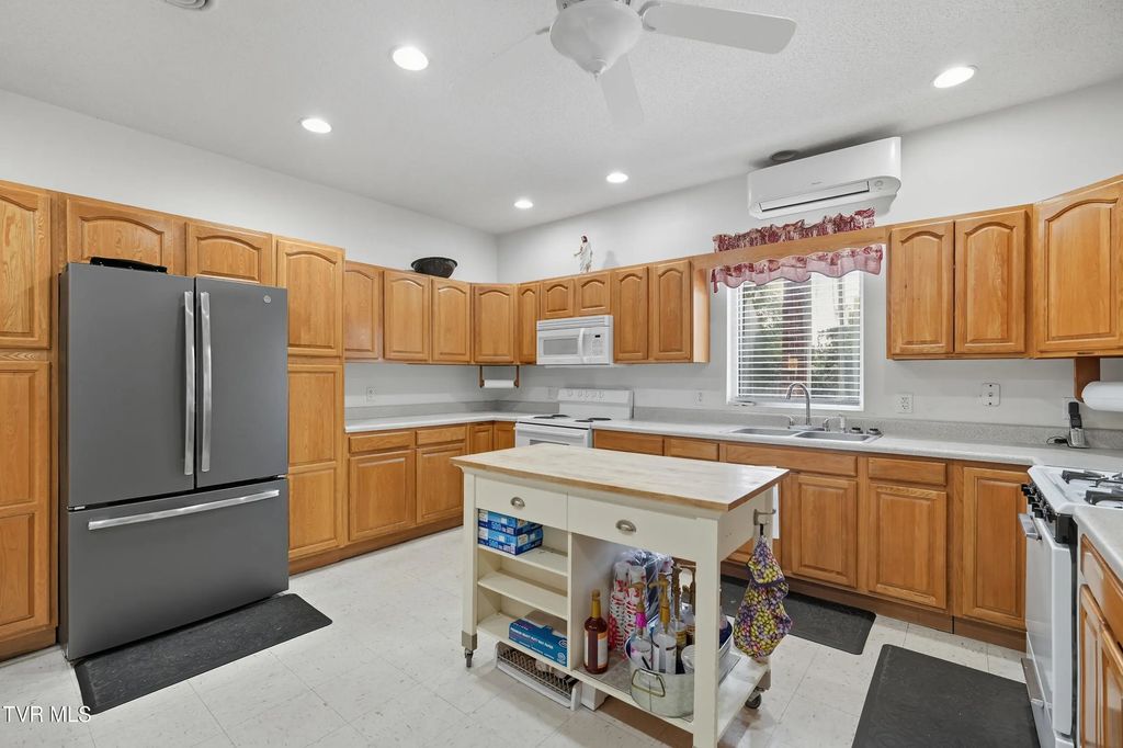 12 of 50 - 368 Clay Street, Castlewood, VIRGINIA