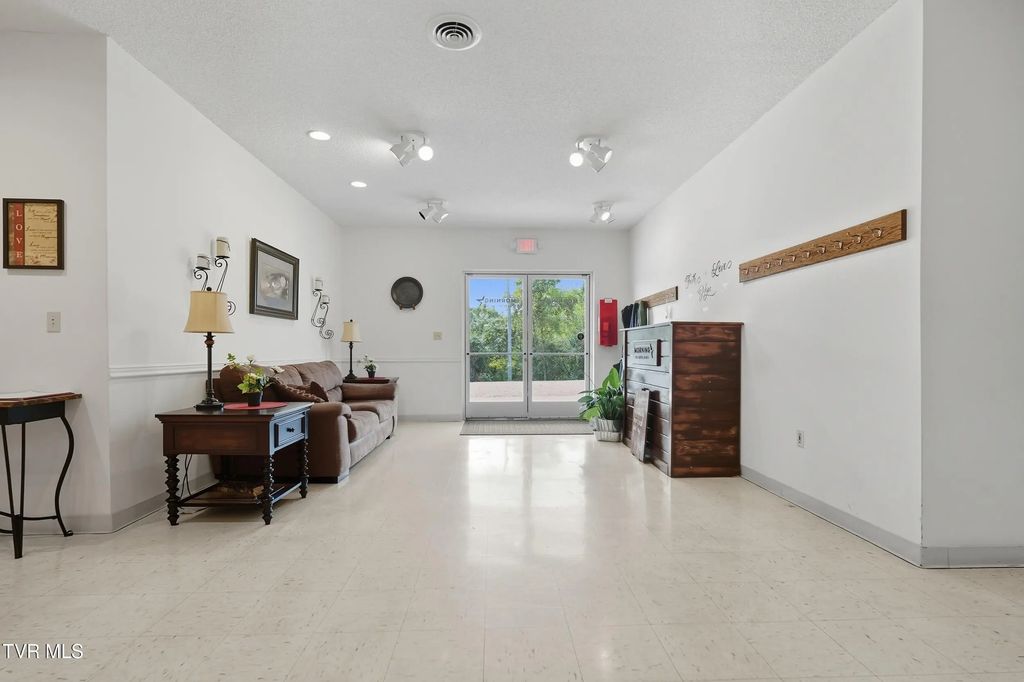 9 of 50 - 368 Clay Street, Castlewood, VIRGINIA
