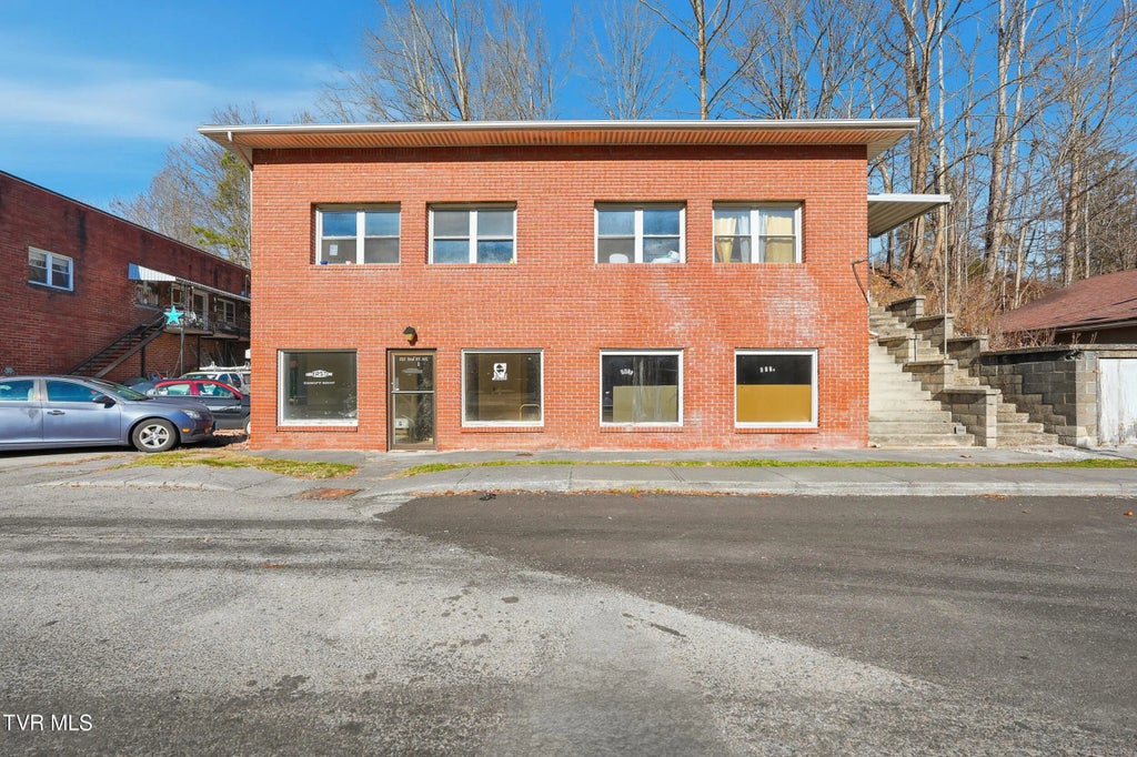 3 of 8 - 207 Northeast Diagonal Avenue, Coeburn, VIRGINIA