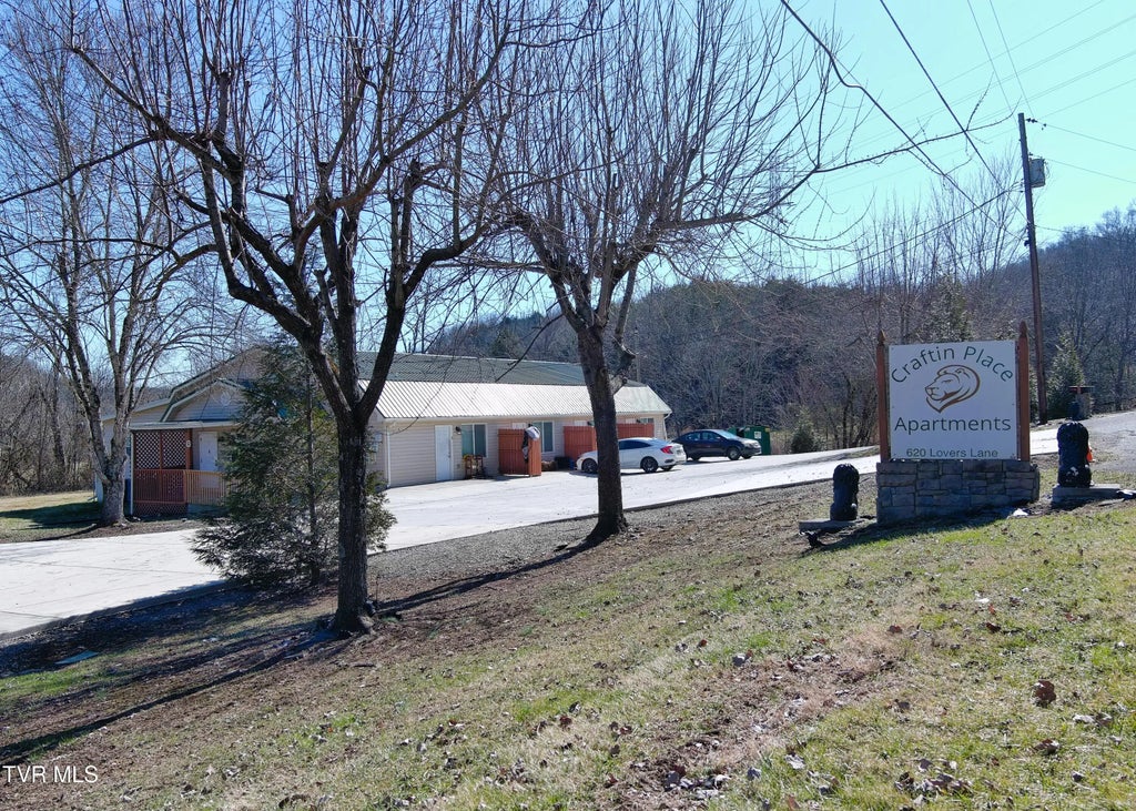 620 Lovers Lane, Greeneville