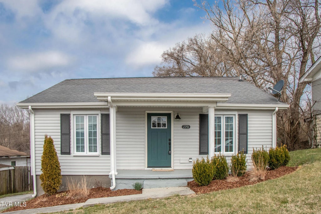 2751 Everett Street, Bristol