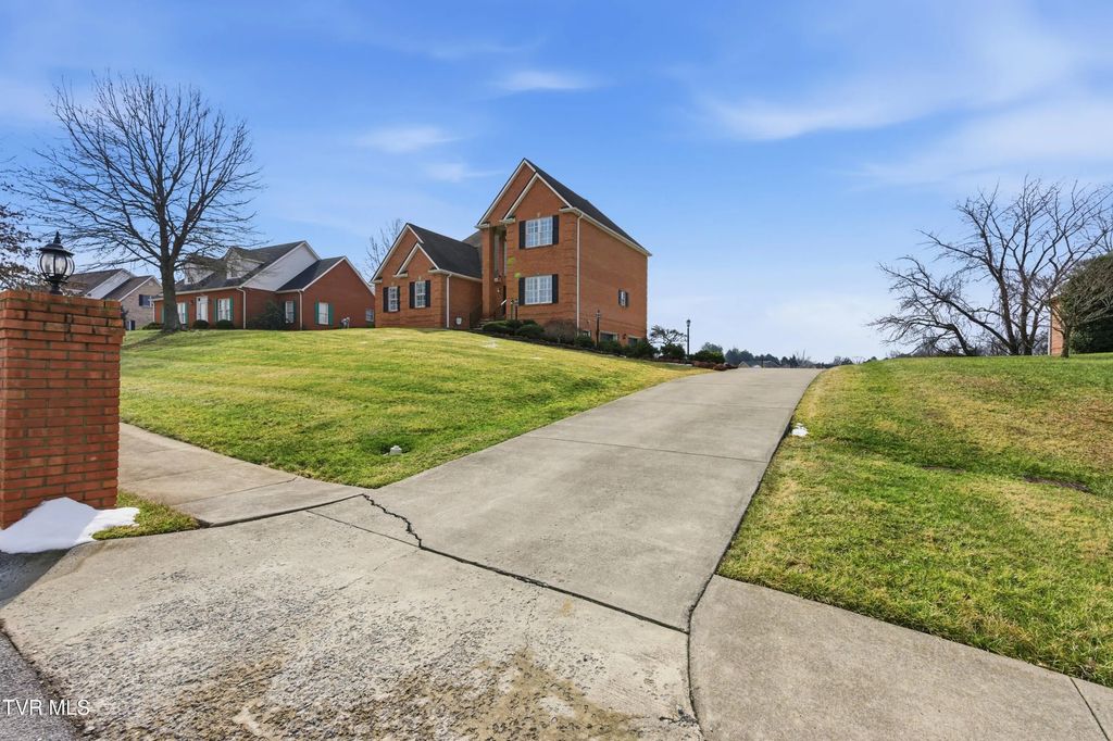 3 of 56 - 117 Canterbury Place, Bristol, TENNESSEE