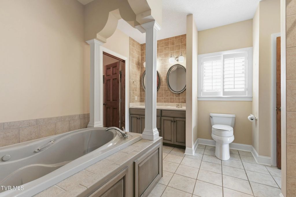 30 of 56 - 117 Canterbury Place, Bristol, TENNESSEE