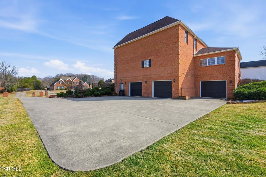 52 of 56 - 117 Canterbury Place, Bristol, TENNESSEE
