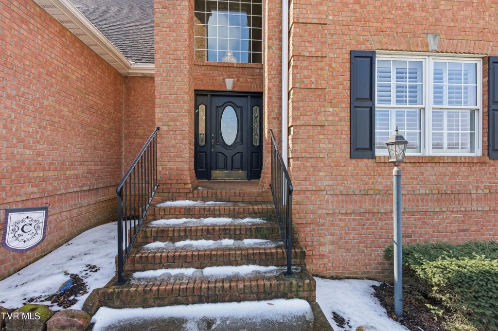 7 of 56 - 117 Canterbury Place, Bristol, TENNESSEE