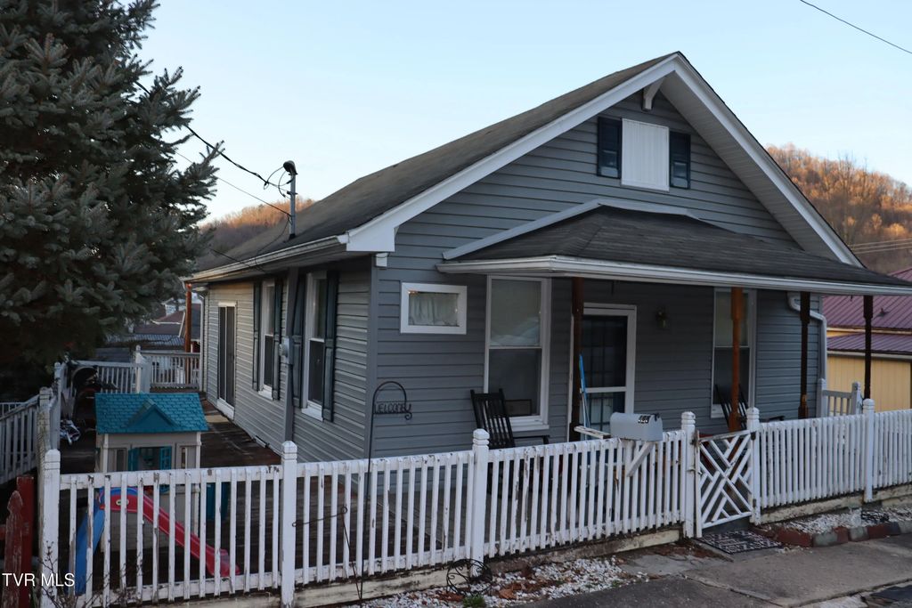 127 Brown Street, Appalachia