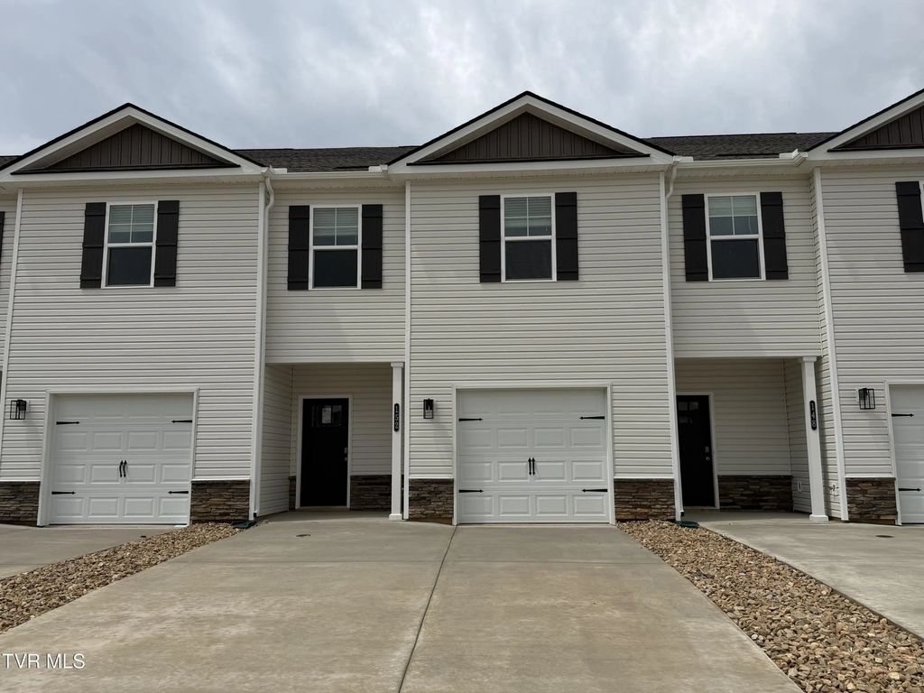 152 Holt Way, Blountville