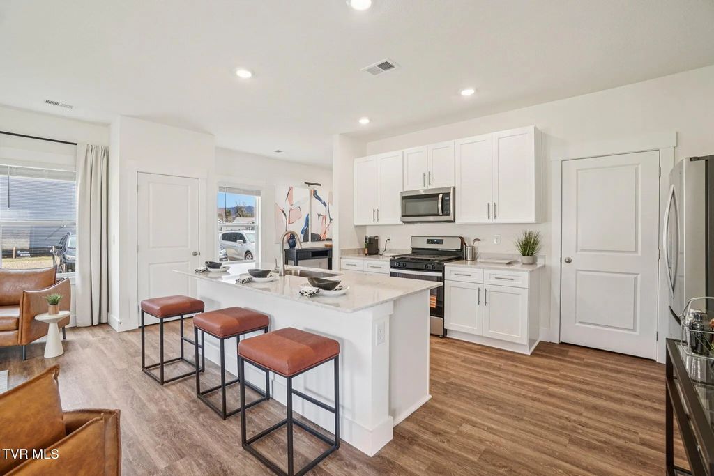 277 Chimney View Loop, Blountville