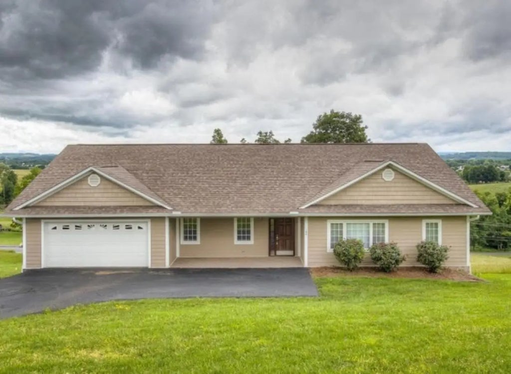 144 Free Hill Ext, Johnson City