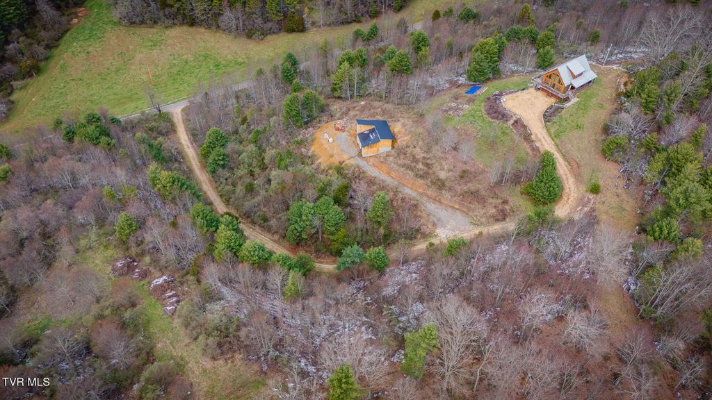 151 Windy Hill Private Lane, Butler