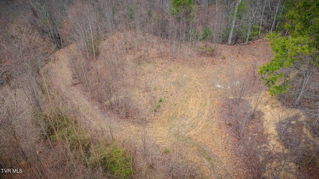 614 Tulip Poplar Trail, Butler