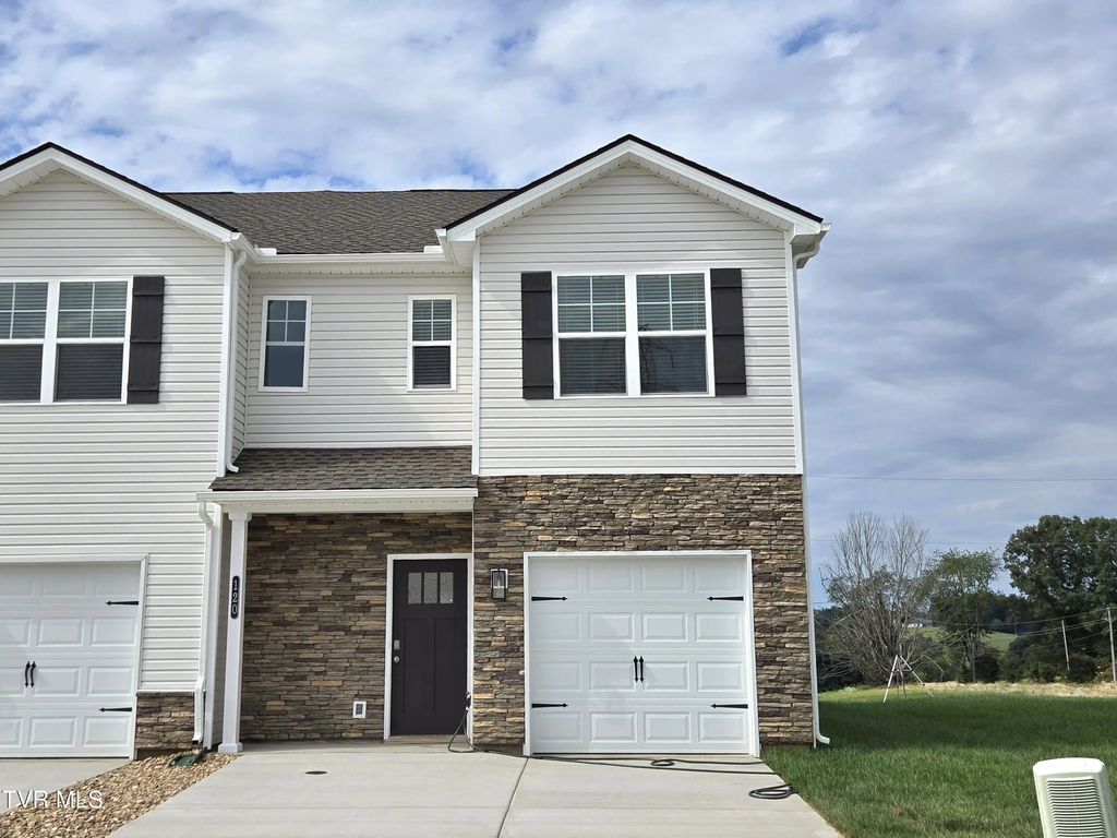 120 Holt Way, Blountville