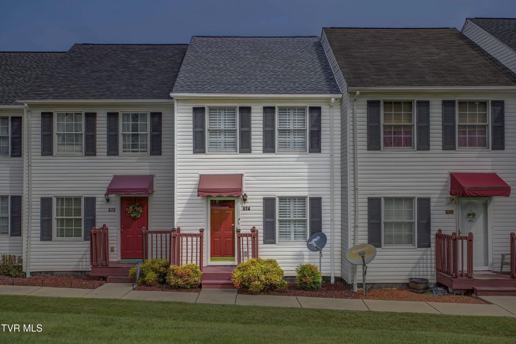 574 Beaverview Drive, Bristol