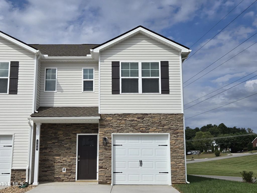 108 Holt Way, Blountville