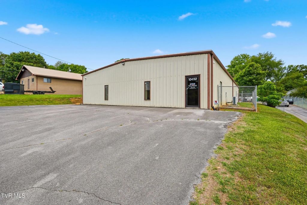 104 Center Street, Johnson City