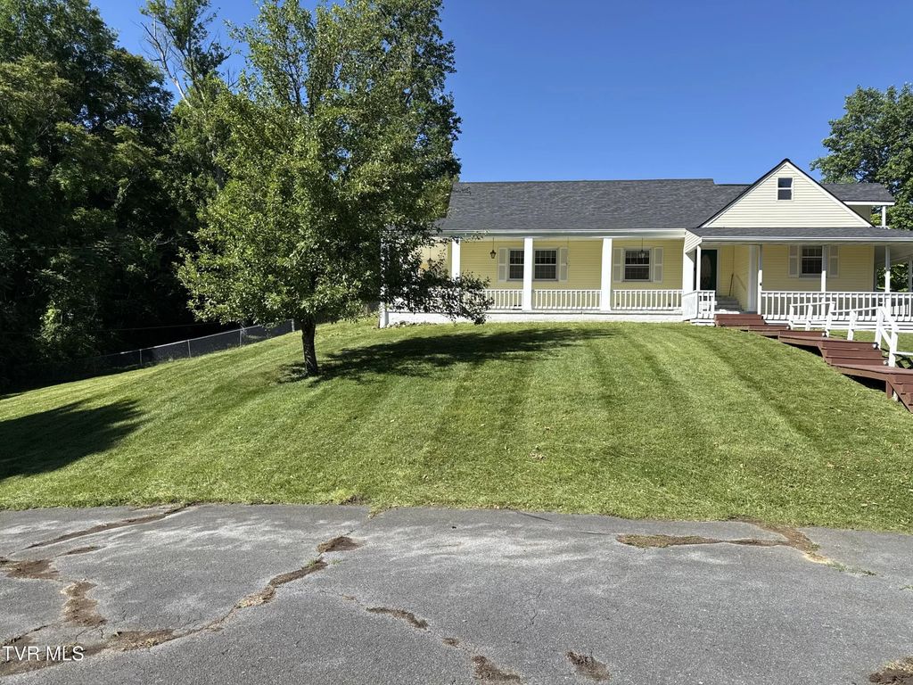 1104 Lebanon Road, Kingsport