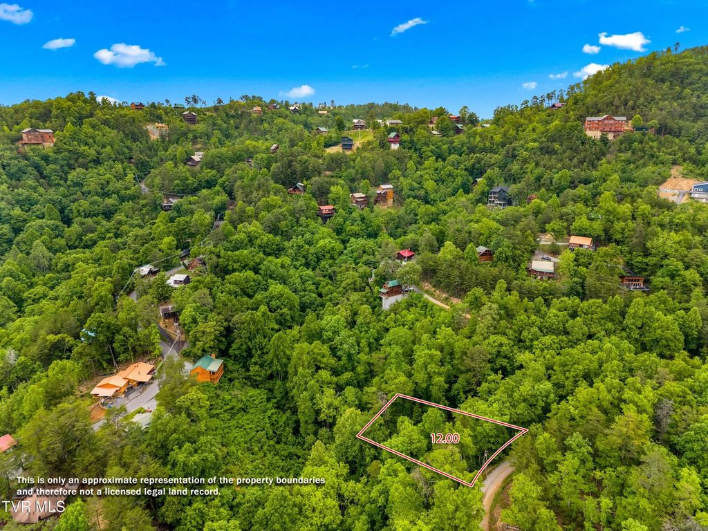 Red Bone Way, Sevierville