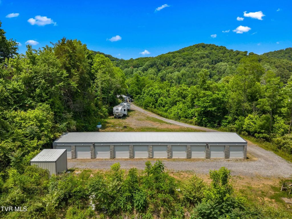 7421 Highway 11 W, Rogersville