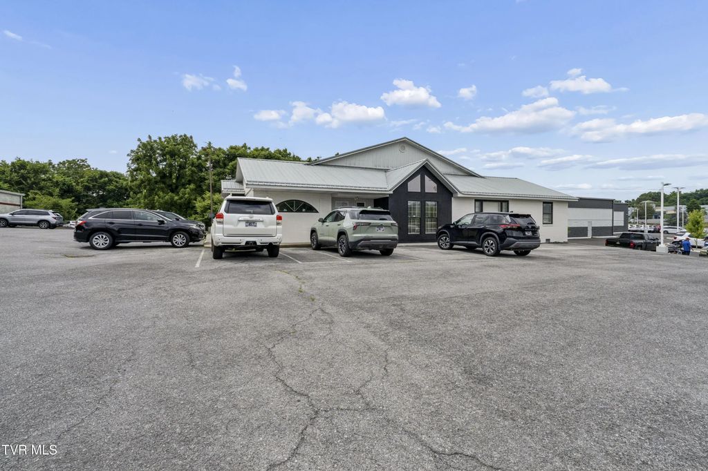 200 High Point Drive, Johnson City