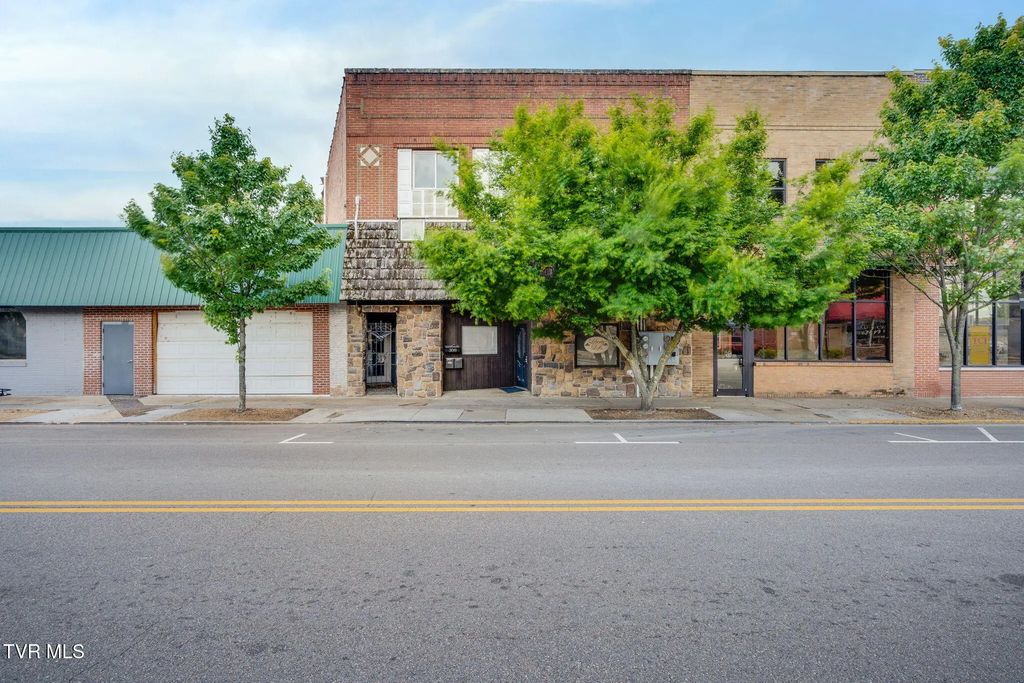 308 East Sullivan Street, Kingsport