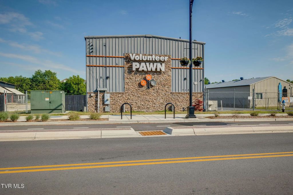718 West Walnut Street, Johnson City