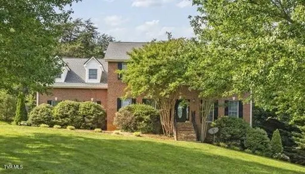 3304 Green Meadows Drive, Johnson City