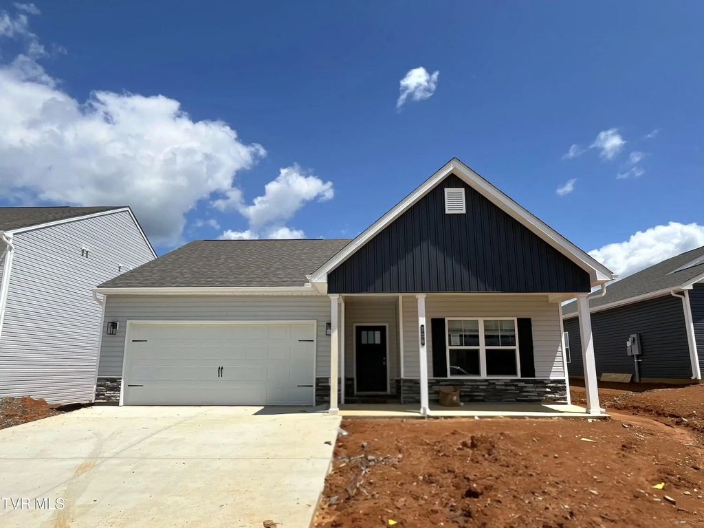 226 Wisteria Drive, Bluff City