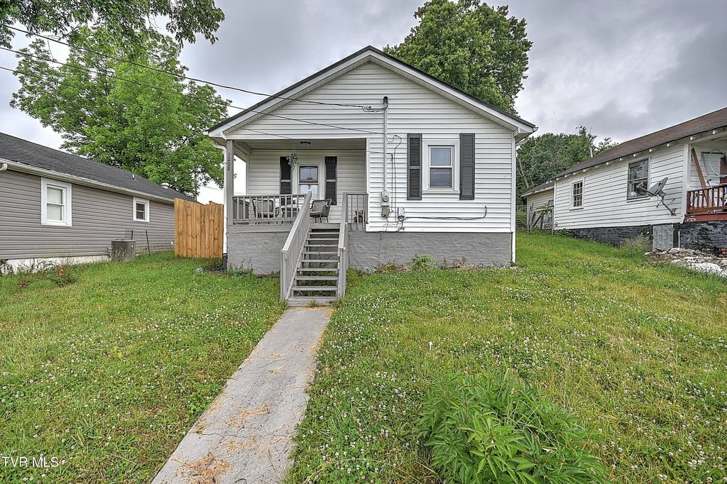 1208 Riverside Avenue, Kingsport