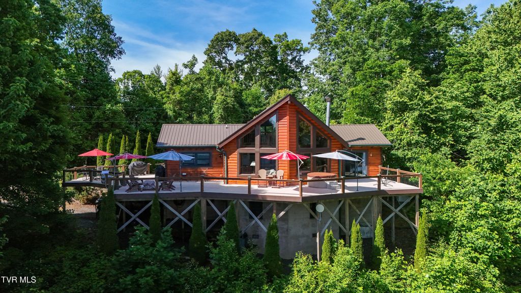 807 Vista Road, Butler