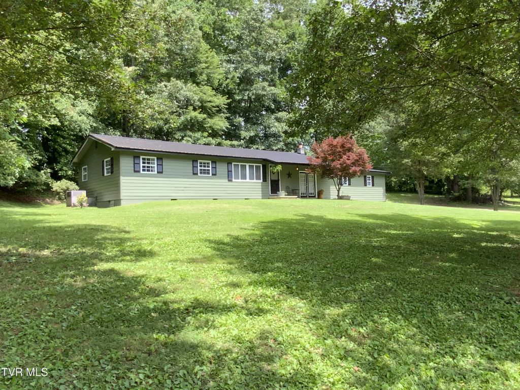 133 Knights Ii, Rogersville