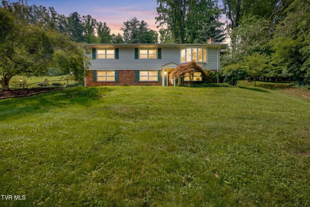 638 Fox Meadow Lane, Bristol
