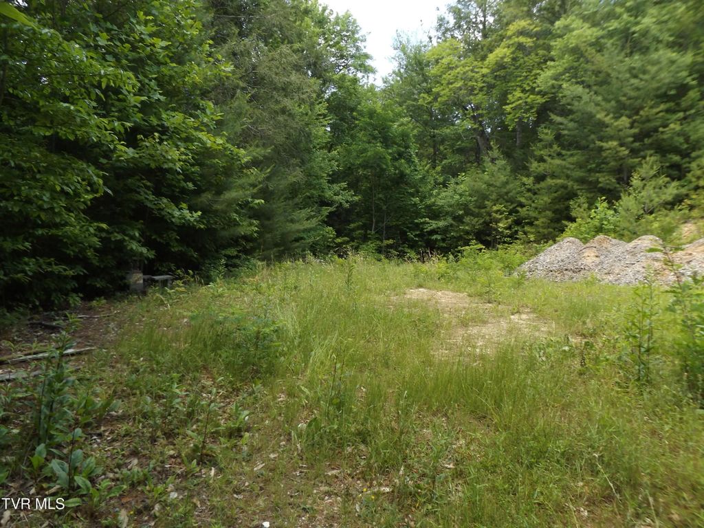 701 Heartwood Lane Lot 2, Butler