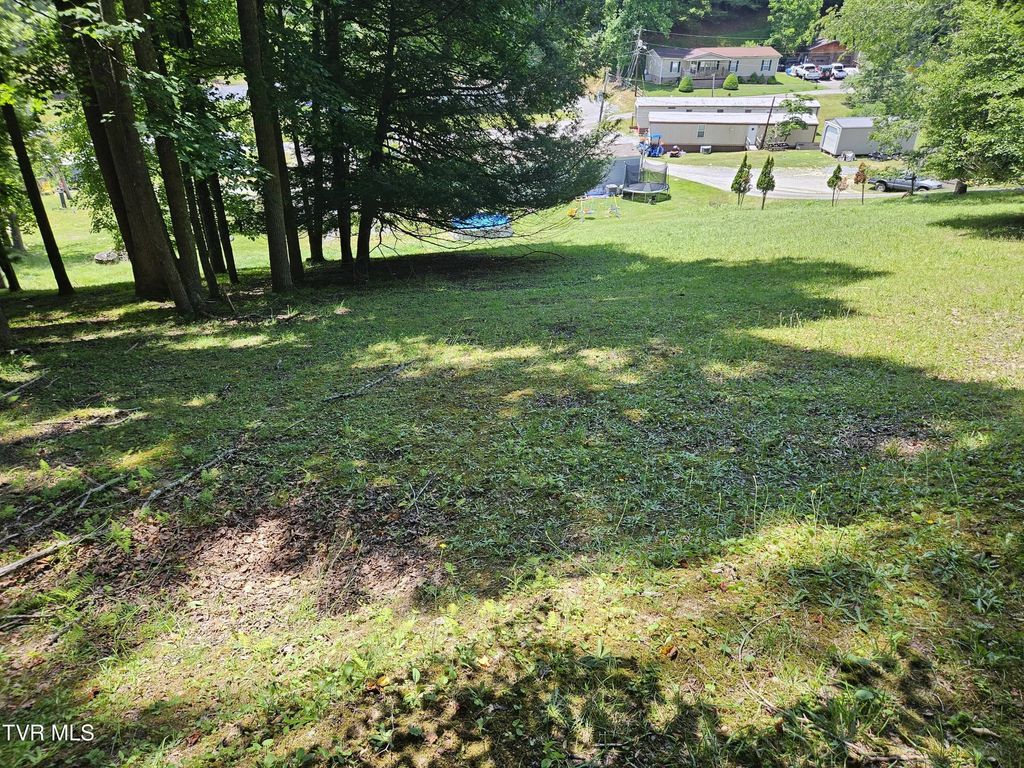 275 Friend Street, Clintwood