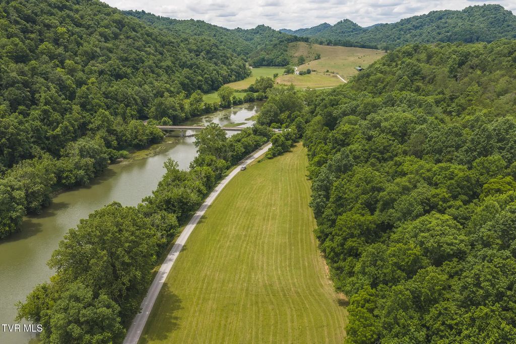 150 Ac Big Springs Road, Eidson