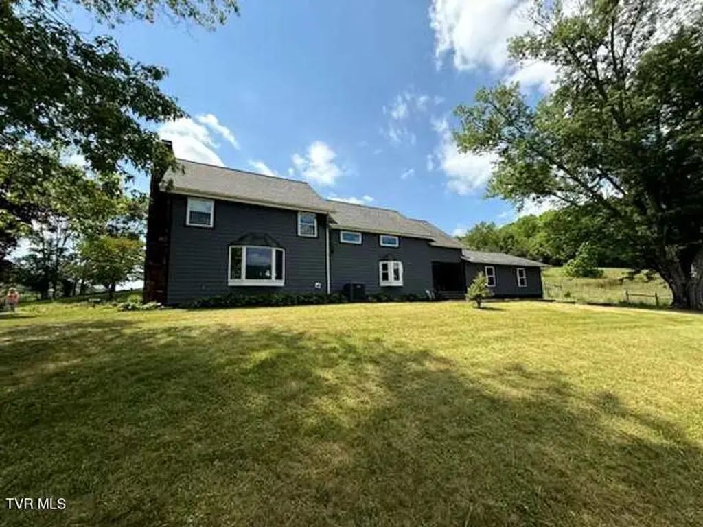 290 Snyder Ridge Road, Rose Hill