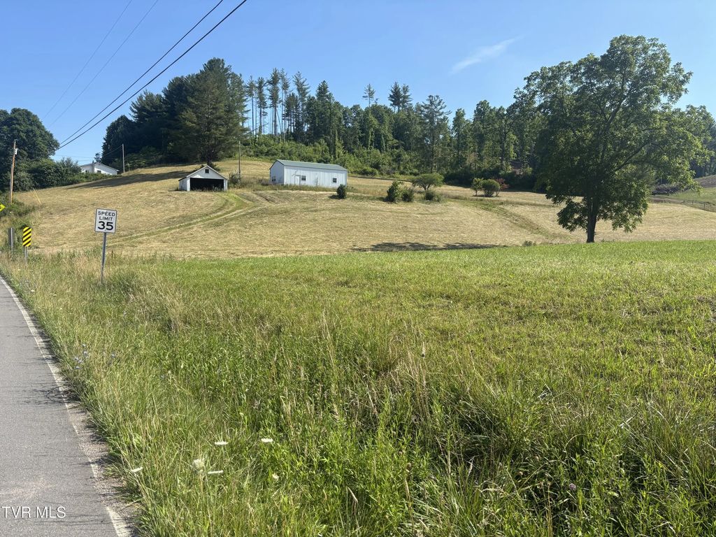 2787 Pleasant Valley Road, Mountain City