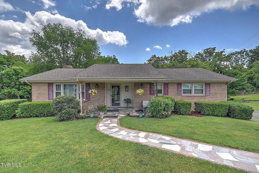 459 Mcarthur Circle, Bristol