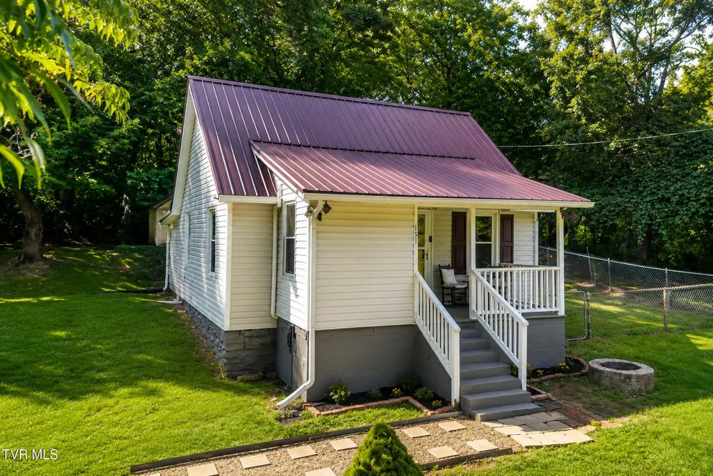 151 Mccarty Hollow Road, Telford