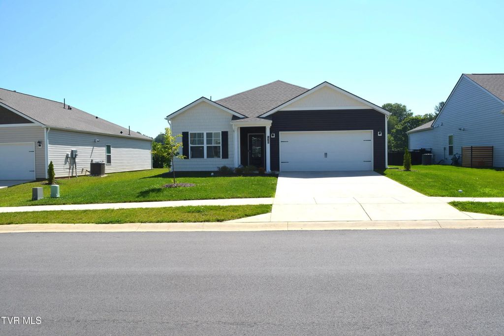 138 Tanasqui Drive, Johnson City