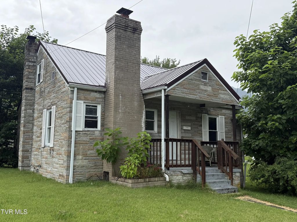 2001 East 3rd Avenue, Big Stone Gap