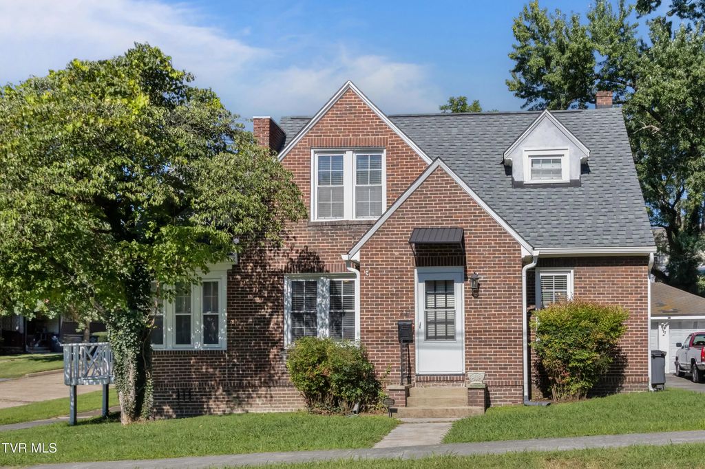 721 Holston Street, Kingsport