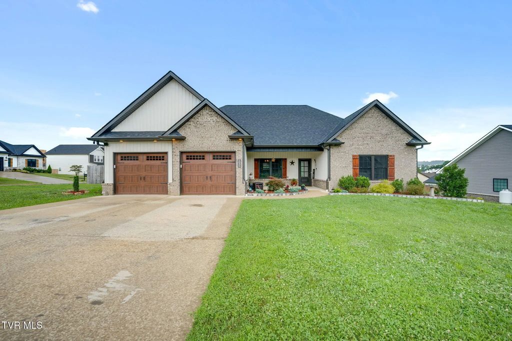 1035 Cabot Cove, Jonesborough