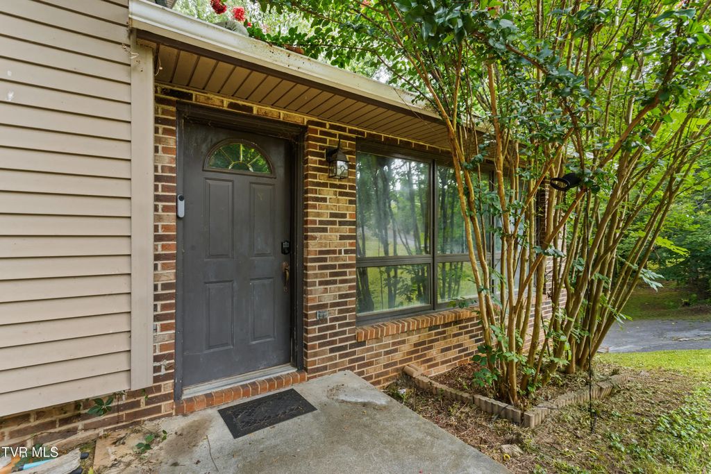 4828 Edens View Road, Kingsport