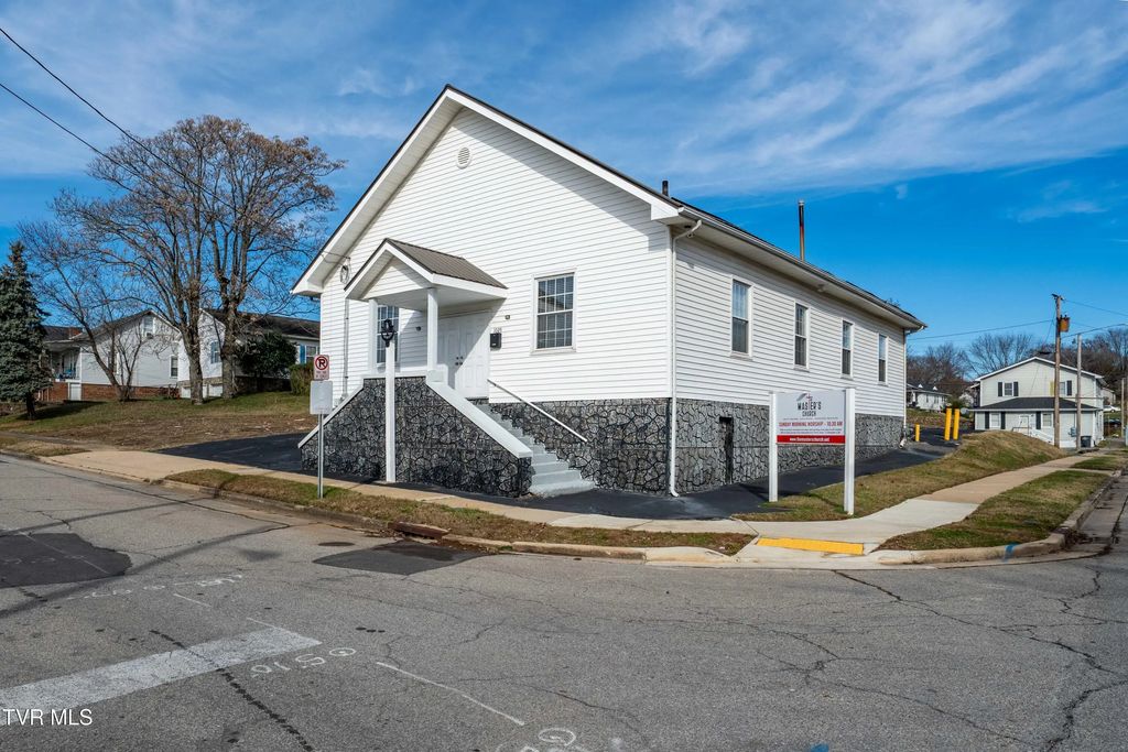 1025 Maple Street, Kingsport