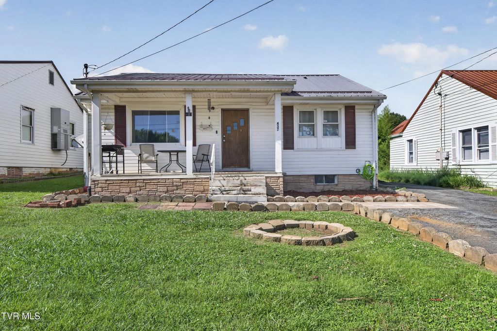 437 Roan Street, Kingsport