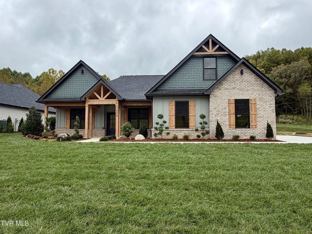 1420 Hairetown Road, Johnson City