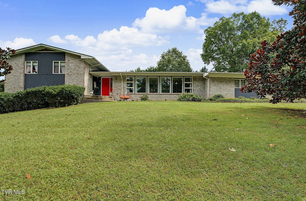 175 Fairway Drive, Blountville