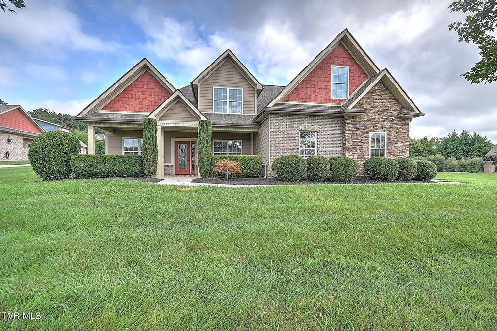 204 West Hawthorne Court, Greeneville
