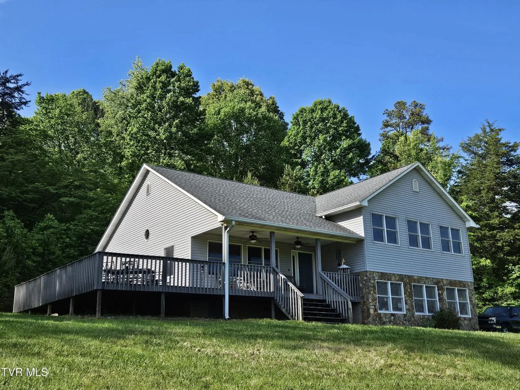 416 Harrington Hollow Road, Bluff City