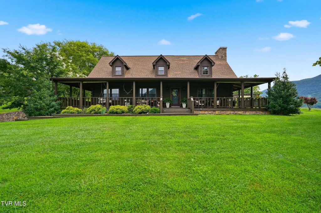 1916 Tate Springs Road, Big Stone Gap